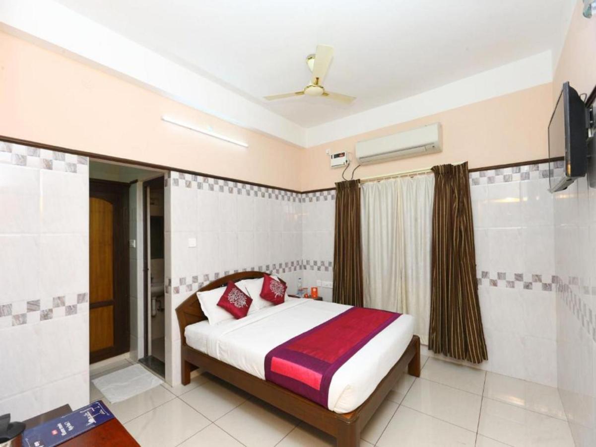 Hotel Arunachala Puducherry Buitenkant foto
