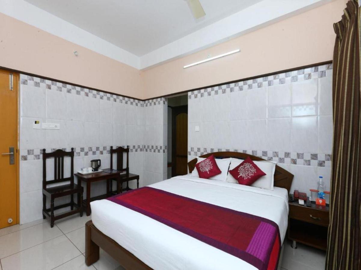 Hotel Arunachala Puducherry Buitenkant foto