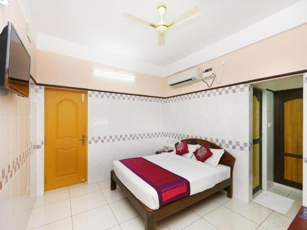 Hotel Arunachala Puducherry Buitenkant foto