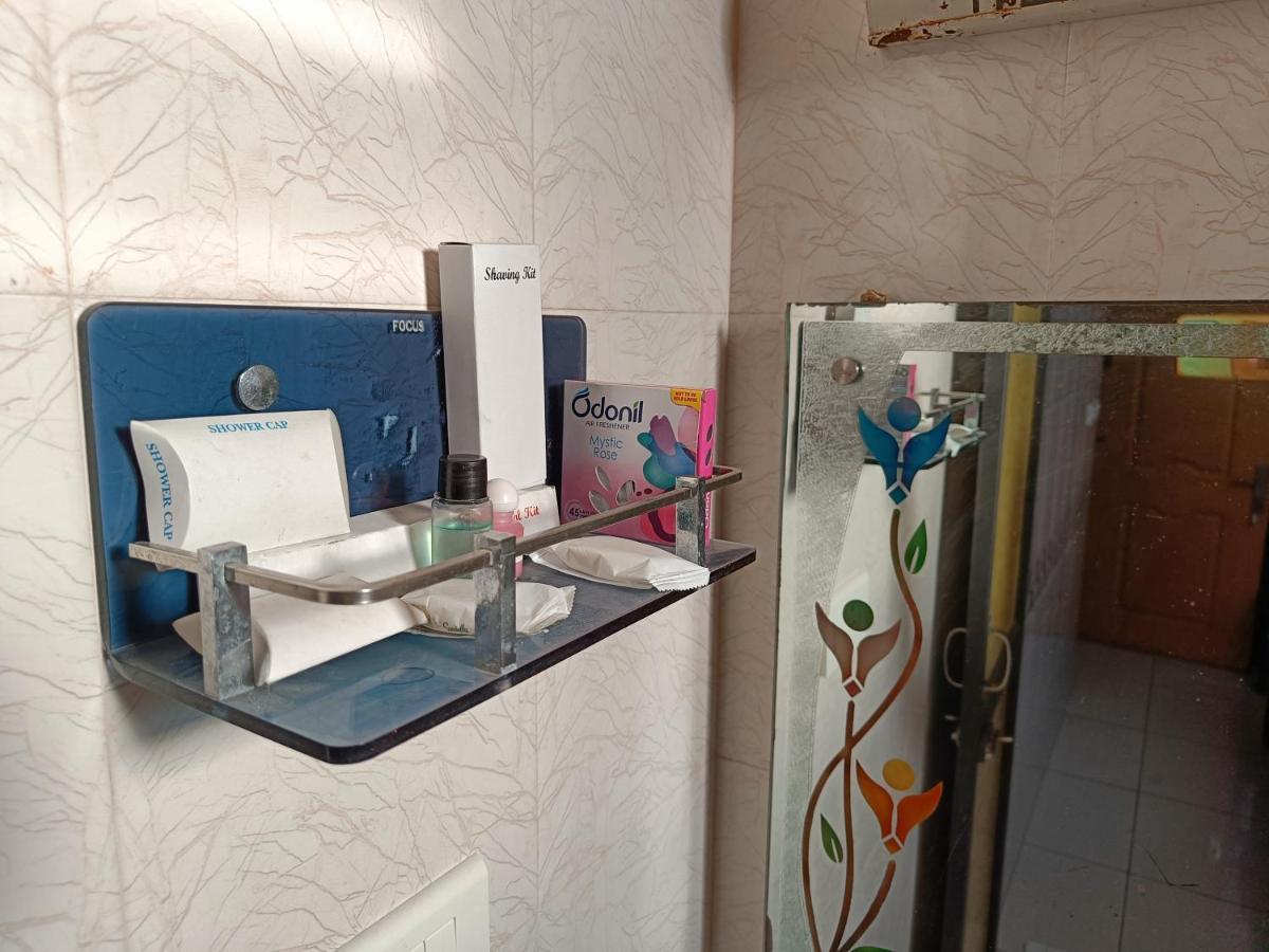Hotel Arunachala Puducherry Buitenkant foto