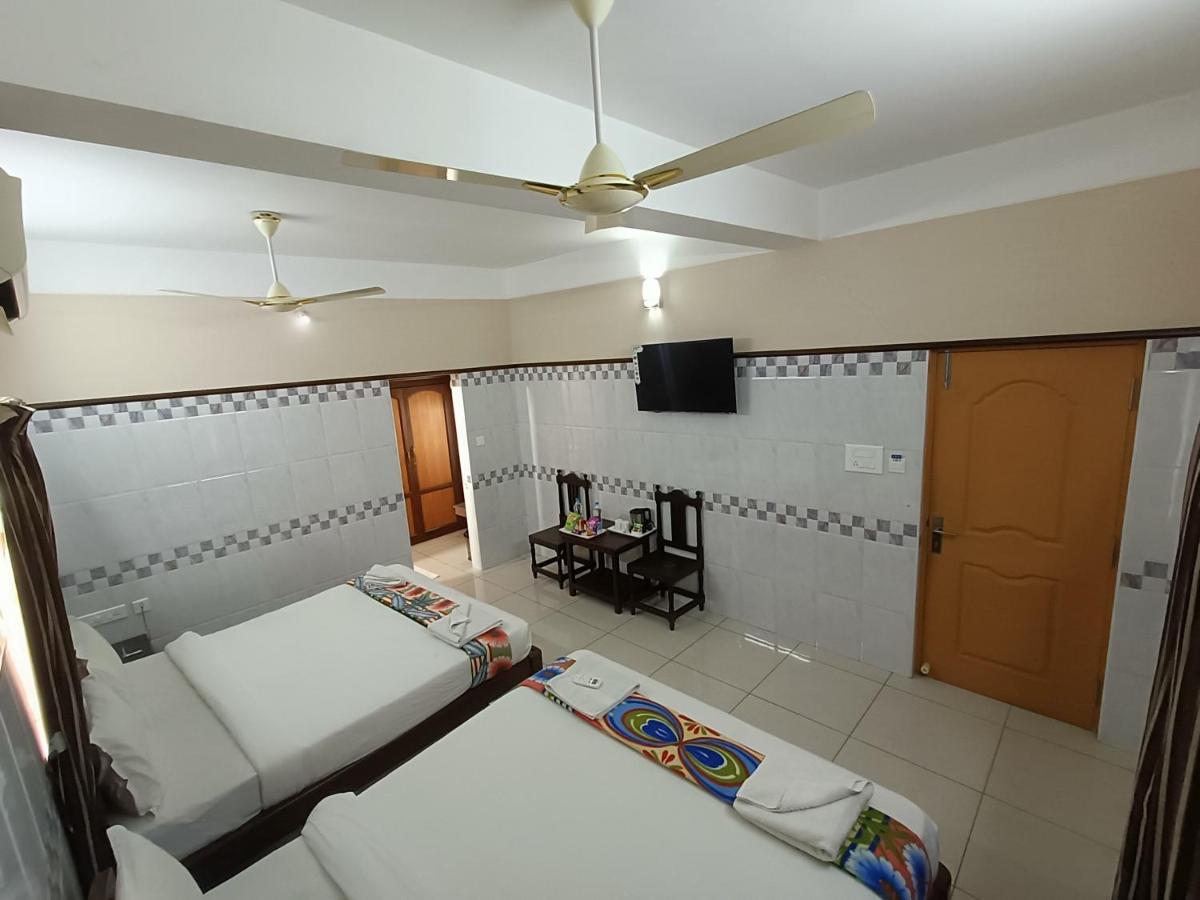 Hotel Arunachala Puducherry Buitenkant foto