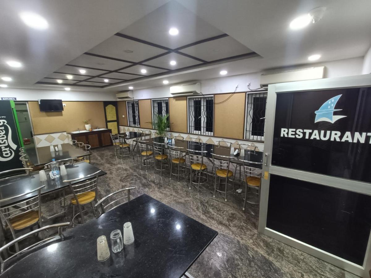 Hotel Arunachala Puducherry Buitenkant foto