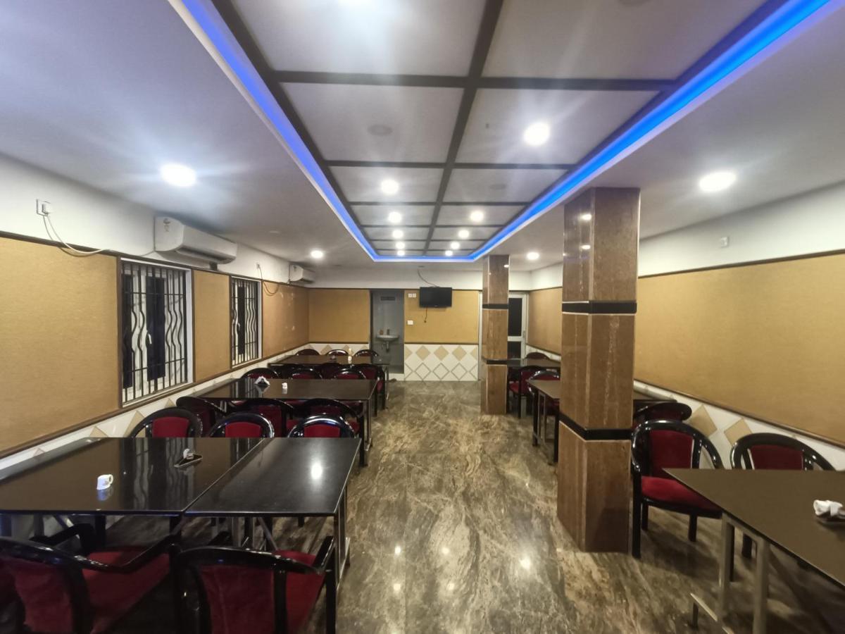 Hotel Arunachala Puducherry Buitenkant foto