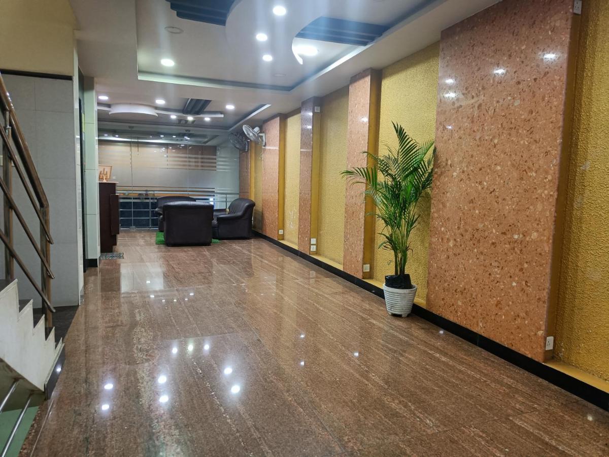 Hotel Arunachala Puducherry Buitenkant foto